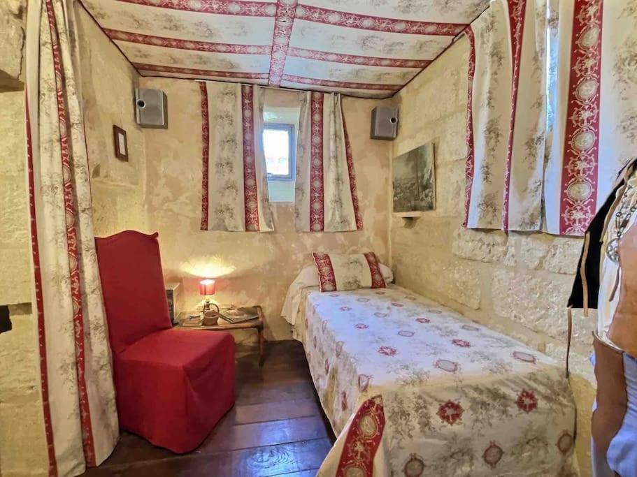 Chez Lydia - Osez La Vie De Chateau ! Pont Du Gard, Uzes Remoulins Dış mekan fotoğraf